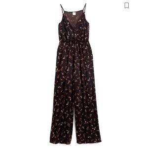 NWT Kaileigh Women’s Jumpsuit - size L